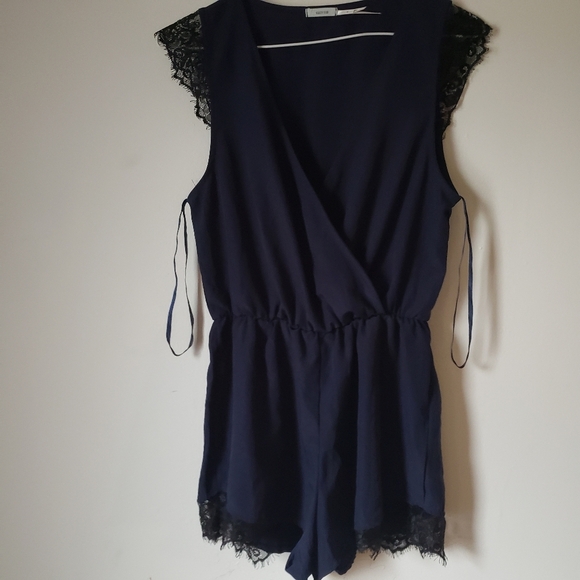 Elegant Navy Dress with Lace Trim - Picture 1 of 3